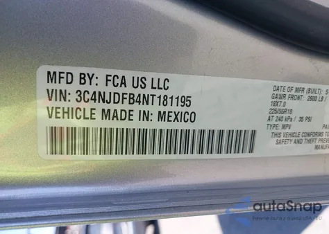 2022 Jeep Compass Latitude Lux 4X4 from USA, damaged, VIN 3C4NJDFB4NT181195
